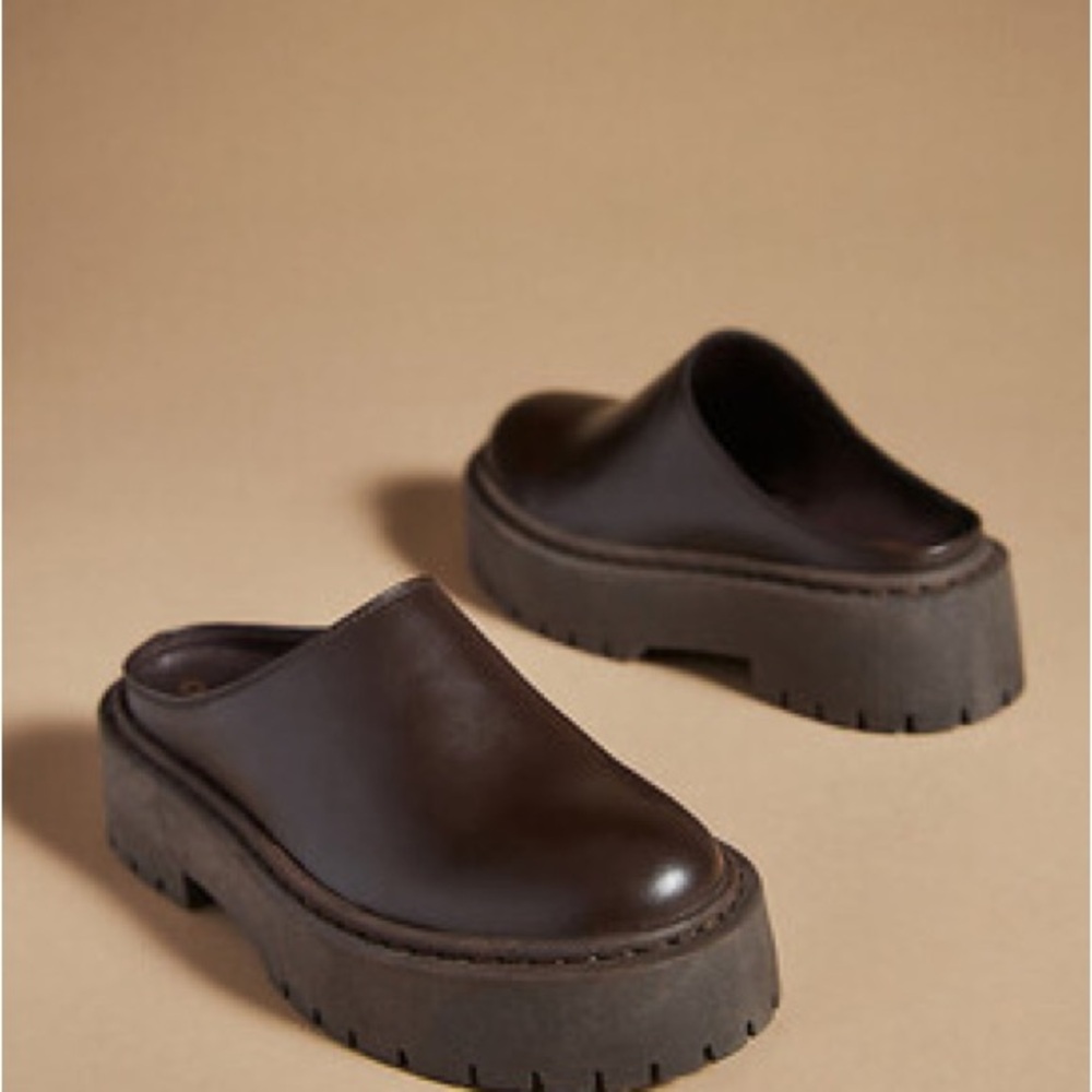PILCRO CHUNKY CLOGS 9 / 9.5